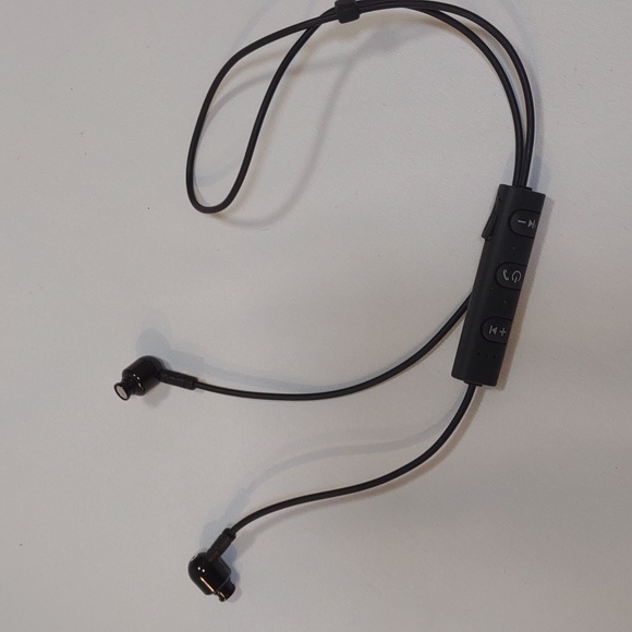 M9B Stereo wireless sport headphones - Picture 4 of 5